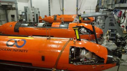 Los sumergibles AUV de la firma Ocean Infinity van a bordo del Seabed Constructor