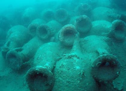 El barco romano transportaba 3000 ánforas desde España a Roma