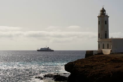 El barco se encuentra varado frente a la capital de Cabo Verde