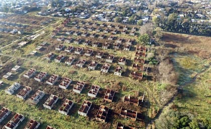 El barrio La Perla, en Moreno, a la vista de un dron enviado por la Secretaría de Vivienda