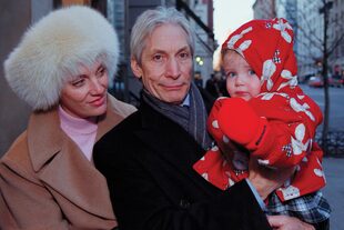 El baterista junto a su única hija, Seraphina, y su única nieta, Charlotte, en una Navidad en Nueva York.