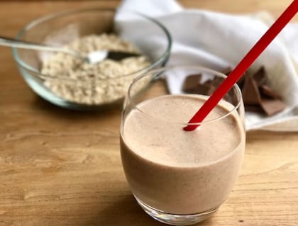 El batido de avena con canela es una fuente de colágeno