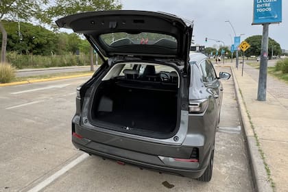 El baúl tiene una capacidad de 475 litros