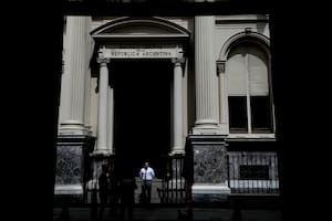El BCRA está a un paso de contabilizar 10.000 millones de dólares de compras en intervención cambiaria en el año