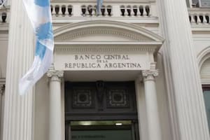 En el Gobierno niegan una vuelta del cepo para comprar dólares o retoques en el esquema cambiario - Image 2