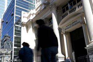 El Banco Central volvió a vender reservas y podría cerrar junio con saldo negativo