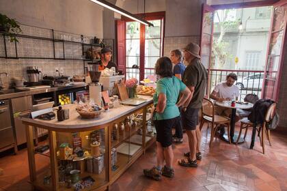 El bello salón de Albertine.