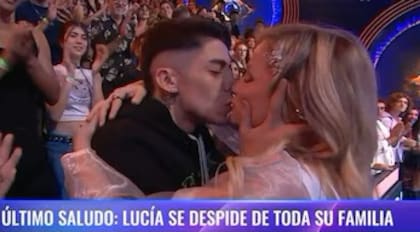 El beso de despedida que Lauty Gram le dio a Lucía Patrone