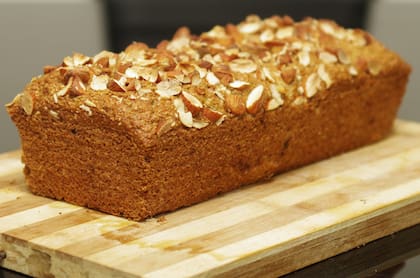 El bicarbonato en la pastelería, sirve para alivianar budines; para hacer pochoclos; para preparar caramelo permitiendo que no haya hilos.