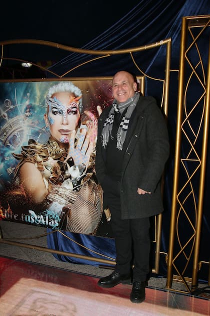 El Bicho Gómez, otro de los grandes exponentes del mundo del circo nacional, no quiso perderse la gran noche de Flavio Mendoza
