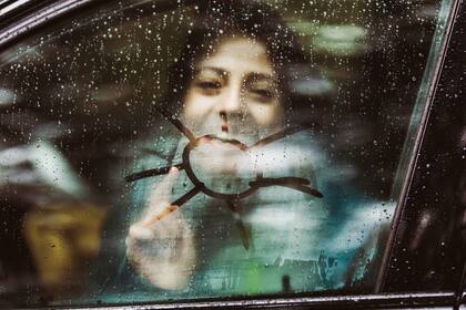 El bienestar psicológico es un estado subjetivo que emerge de la forma en la que interpretamos y gestionamos el mundo interno y las circunstancias del entorno en línea con el sentido de la vida