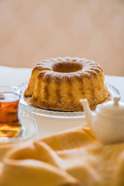 El bizcochuelo matero solo lleva leche, huevo, azúcar y harina