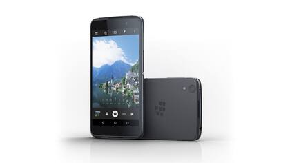 El BlackBerry DTEK50, con un diseño idéntico al Alcatel Idol 4 de la compañía china TCL