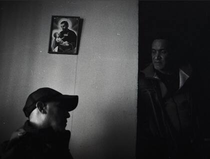 El blanco y negro de Vrutos confiere un halo místico a la trama