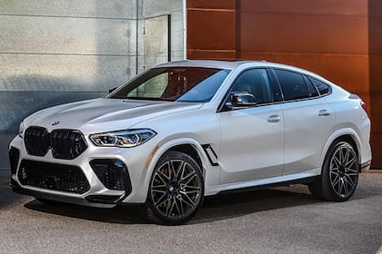 EL BMW X6 (en este caso, la versión M Competition) inauguró el formato coupé entre los súper SUV