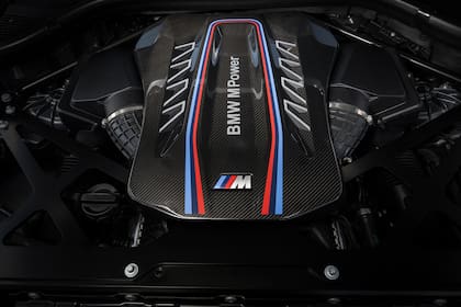 El BMW X6 M Competition equipa un motor M TwinPower Turbo V8 de 4.4 litros