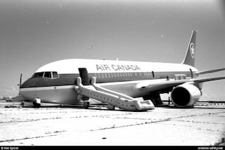 El día que un avión comercial, con decenas de pasajeros, se quedó sin propulsión a 12 mil metros de altura