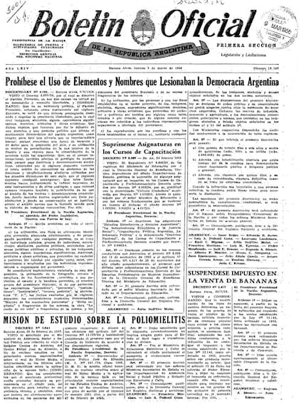 El Boletín Oficial donde se publicó el decreto 4161, que prohibía mencionar a Perón, Evita, el Partido Peronista y todo símbolo, obra musical o artística que haga referencia al gobierno recientemente depuesto