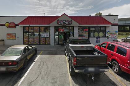 El boleto ganador se compró en Crown Mart y el local recibirá US$146 mil