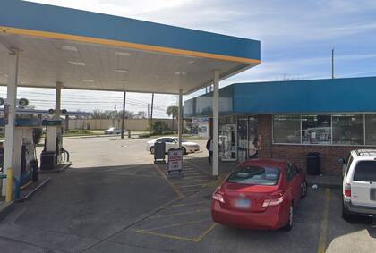 El boleto ganador se compró en el local de una estación de gasolina All-Season Food, ubicado en 3411 Antoine Drive en Houston