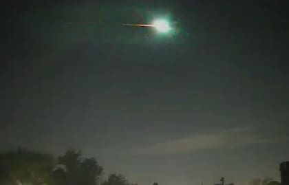 El bólido iluminó el cielo en Buenos Aires