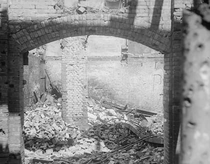 El bombardeo alemán a Londres el 7 de julio de 1917 aumentó el sentimiento antigermánico en Reino Unido.