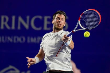 El británico Cameron Norrie, de 26 años y 12º del ranking, cometió pocas fallas, pero Nadal fue aun mejor y lo despachó en dos sets en la final del Abierto Mexicano.