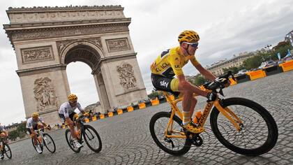 El británico Christopher Froome y su paseo triunfal en París