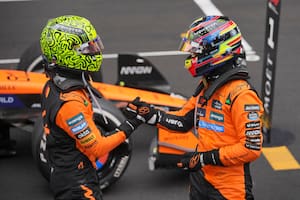 El británico Lando Norris y el australiano Oscar Piastri están poniendo a McLaren en lo alto