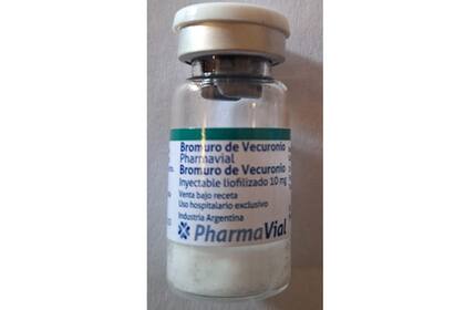 El bromuro de vecuronio es de exclusivo uso hospitalario y se emplea para facilitar la anestesia general ya que produce parálisis neuromuscular con la finalidad de realizar ventilación mecánica previa a la cirugía o en terapia intensiva.