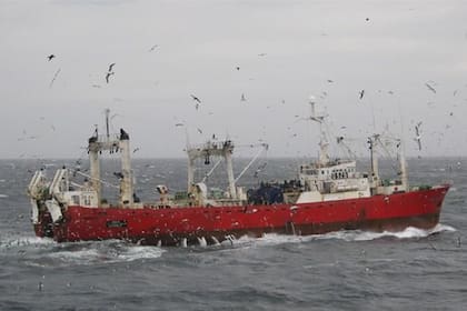 El buque pesquero Echizen Maru tuvo 57 casos positivos de coronavirus al regresar a Ushuaia