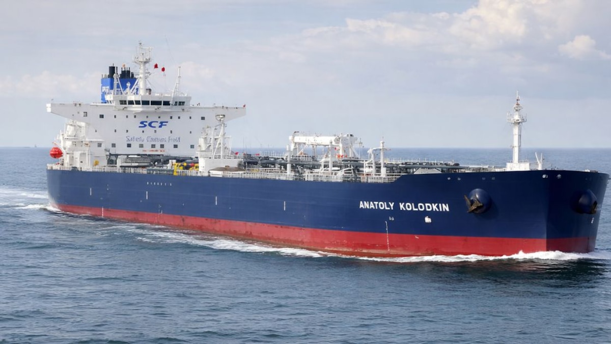 TRUMP DA LUZ VERDE A PETROLERO RUSO PARA CUBA