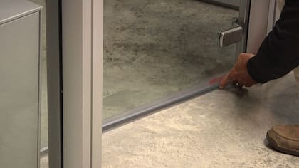 El burlete es una forma efectiva de cuidar el hogar de la entrada de polvo, insectos y ruidos molestos