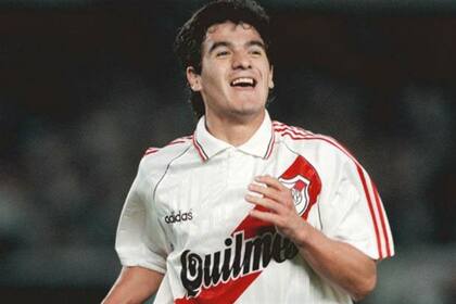 El Burrito cumplió ayer 21 años de su debut en Primera con River, ante Platense en 1991