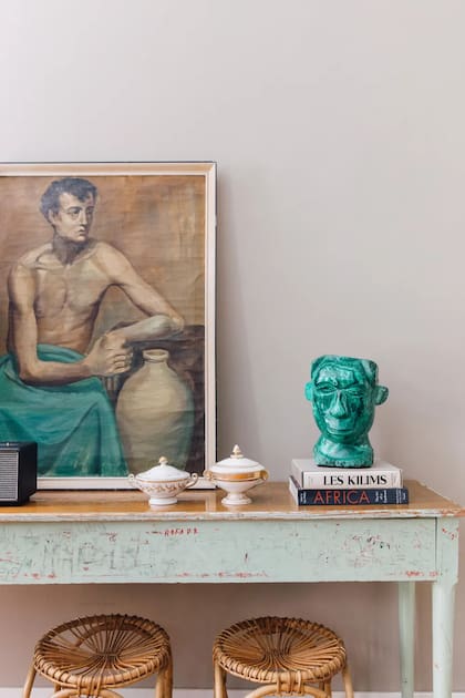 El busto de malaquita pesa 23 kg y ha acompañado a Susana a lo largo de su vida.