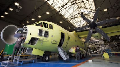 El C-27J Spartan, el avión de transporte multimisión que la Argentina está evaluando comprar