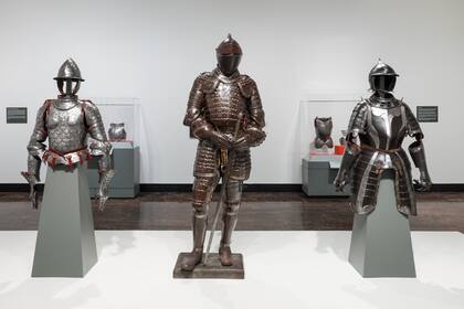 El caballero no era un solitario que impartía justicia, sino parte de una casta, cuya misión era, a fin de cuentas, bélica. El código de caballería exigía igualmente que mostraran misericordia por sus enemigos.