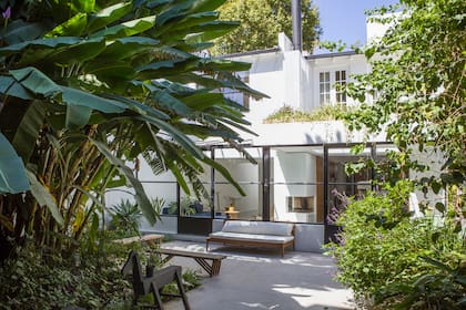 El caballito de madera fue un regalo para Lulu de una amiga productora, que lo había mandado a hacer para un trabajo.