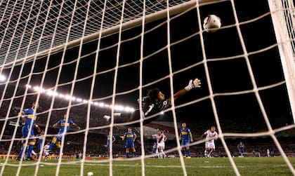 El cabezazo de Maidana, en su debut con la camiseta de River, se convierte en el único gol del Superclásico ante Boca