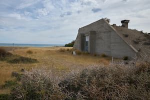 Transformaron un pueblo fantasma (y un búnker de lanzamiento del misil Cóndor II) en un paraíso patagónico