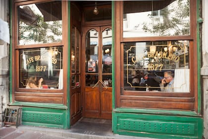 El Café Brasilero, en Montevideo, punto de encuentro de la cultura uruguaya.