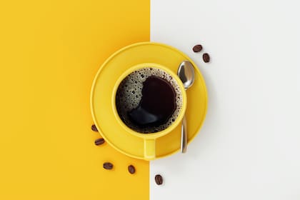El café es fuente de polifenoles: antioxidantes que reducen el riesgo de enfermedades crónicas