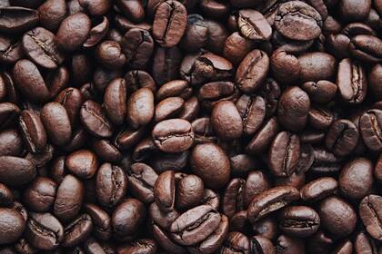 El café es una de las bebidas más consumidas del mundo: su consumo, si es moderado, resulta beneficioso para salud (Foto Pexels)