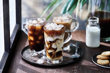 El café frío con leche funciona en todas las cafeterías