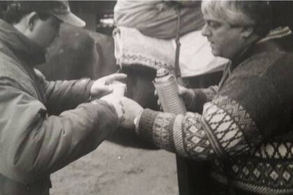 El cafetero vendió sus productos en el mercado concentrador de hacienda