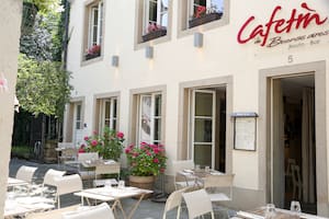 Saludo y carta bien argentina para un restaurante que triunfa en un enclave único en Europa