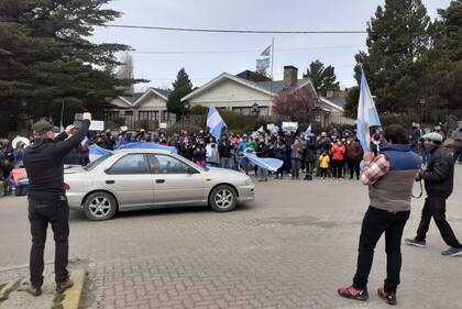 El Calafate es una ciudad turística que sufrió el golpe de la cuarentena. Hubo manifestaciones de protesta y se autorizaron algunas reaperturas