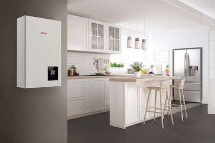 El calefón utiliza un quemador que calienta el agua que pasa por una serpentina; el quemador comienza a funcionar cuando se abre la canilla