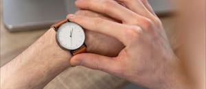 La fecha oficial en la que entra en vigor la medida para ajustar los relojes