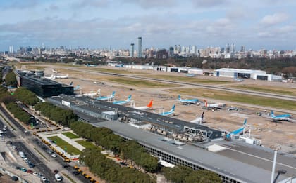 El cambio de recorrido de colectivo mejora la conexión del aeropuerto con la ciudad (Foto: argentina.gob.ar)